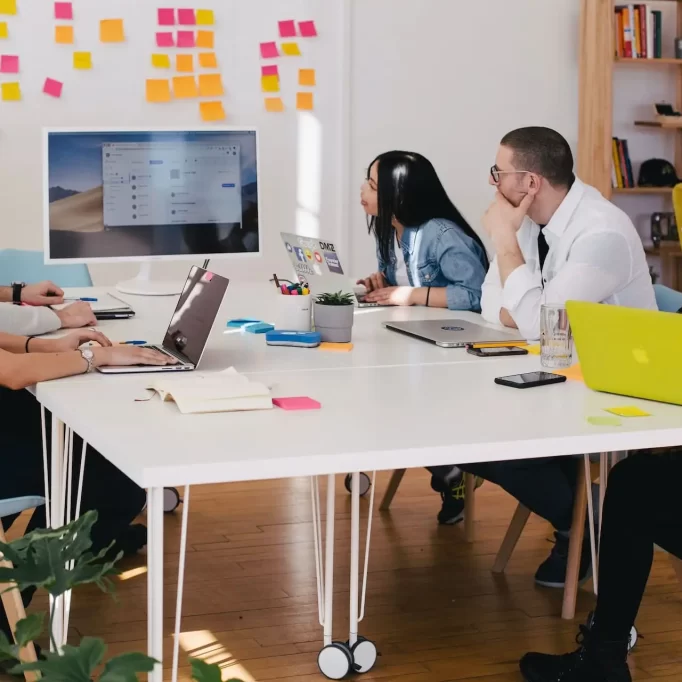 10 Tips Memilih Advertising Agency yang Tepat untuk Mengembangkan Bisnis Anda