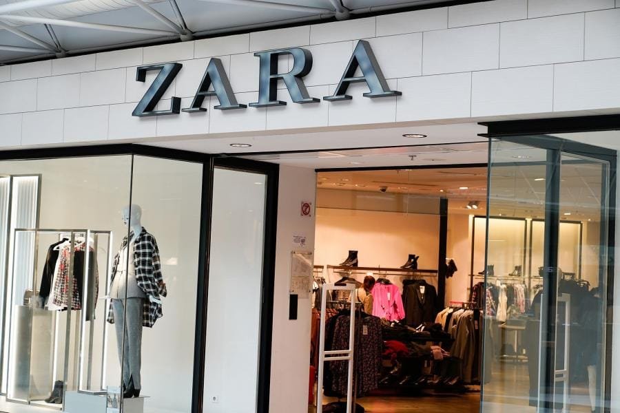 Analisis Strategi Marketing Mix Zara Untuk Memenangkan Persaingan di Industri Fashion