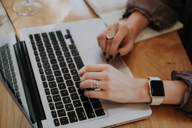 Ingin Menawarkan Produk Baru Pada Pelanggan? Mari Mengenal Apa Itu Email Marketing