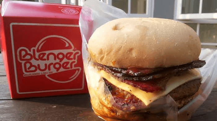 Strategi Marketing Mix 5P Blenger Burger Yang Mempengaruhi Keputusan Pembelian