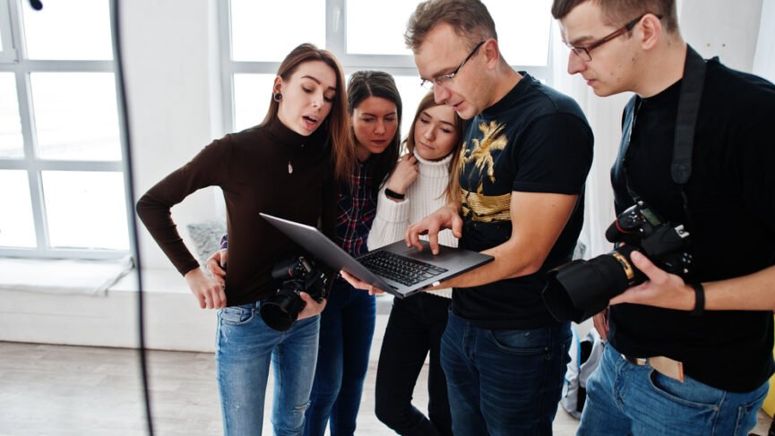 Tips Memilih Creative Director yang Profesional untuk Bisnis Anda